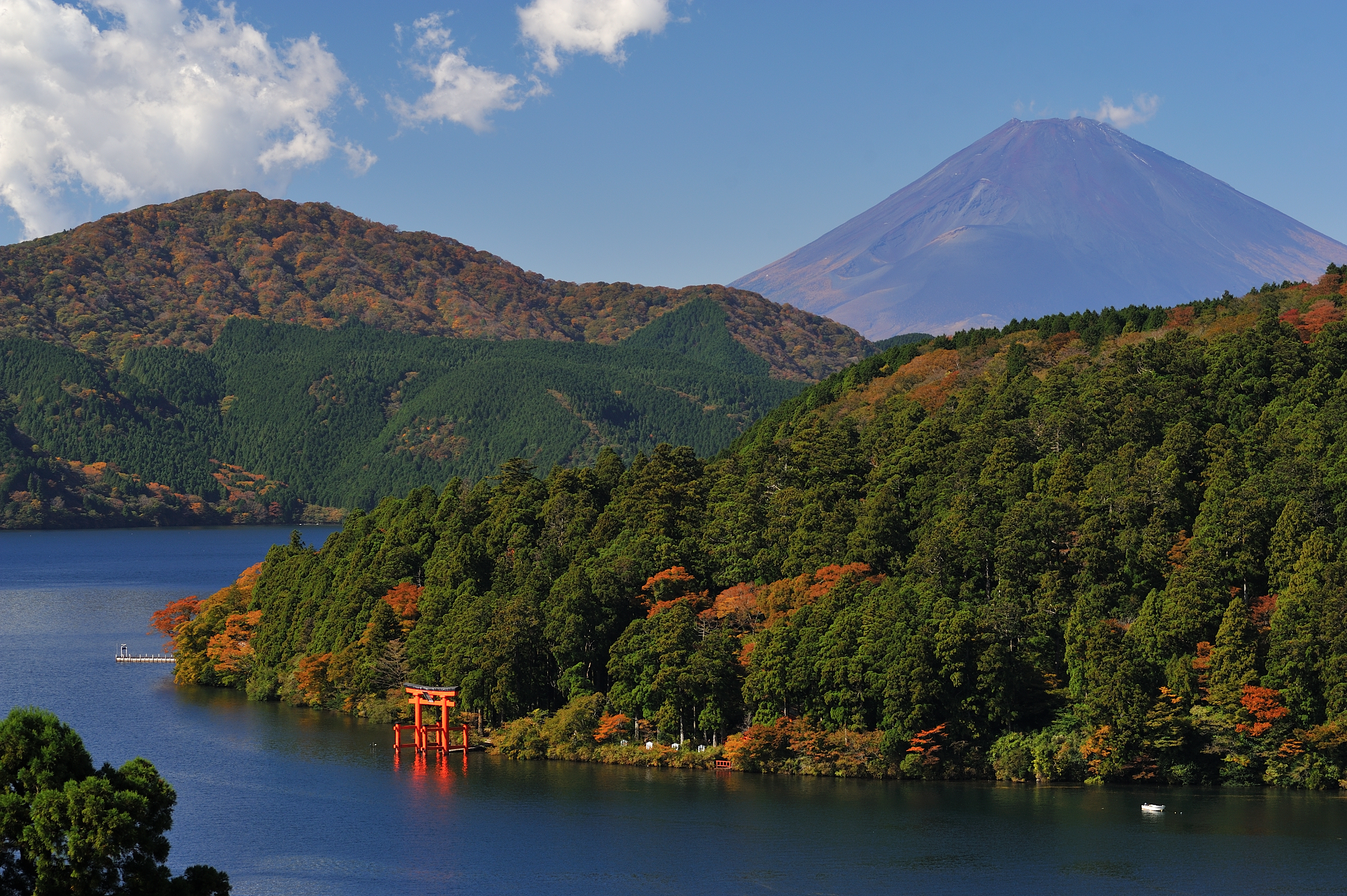 箱根 芦ノ湖の水は静岡県のもの？